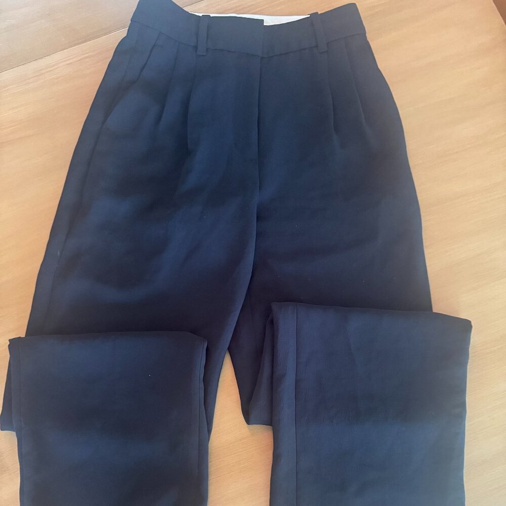 Aritzia Wilfred Black Dress Pant LIKE NEW Size 0 - 30 inch inseam